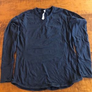 Lululemon size 10 black women’s long sleeve shirt
